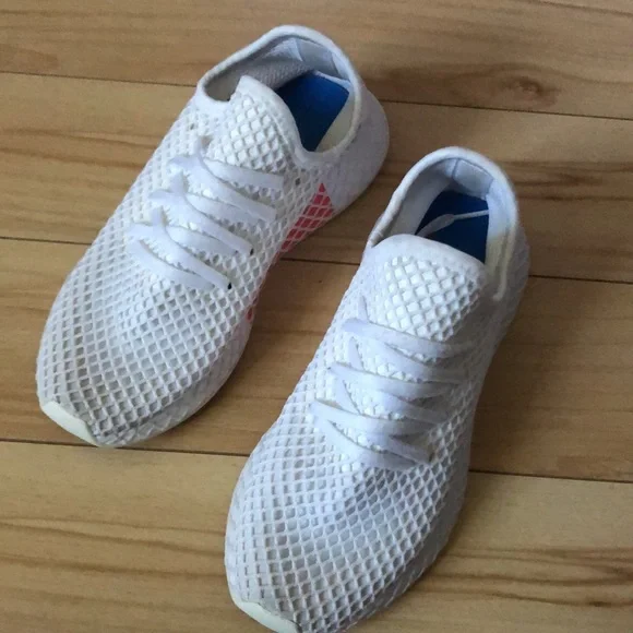 Adidas - Picture 2 of 4